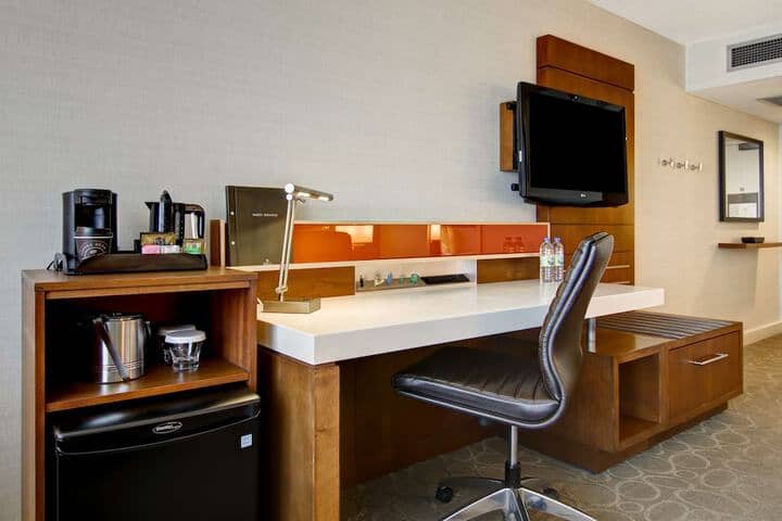 Room 20 of 98